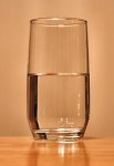 220px-Glass-of-water.jpg